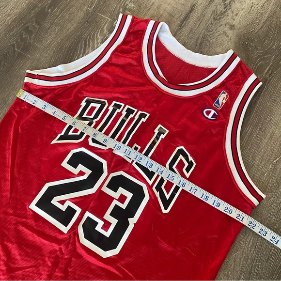 Michael Jordan True Vintage 90s Chicago Bulls Champion Jersey - Picture 7 of 13